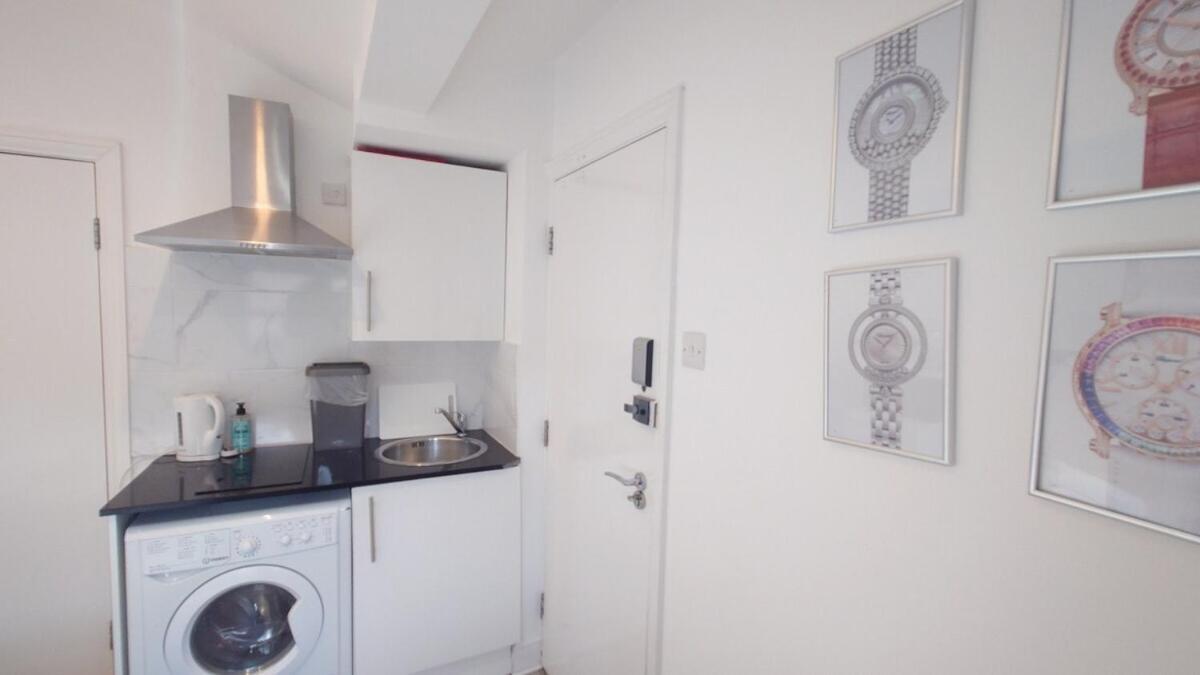 Comfort Camden Studio Apartments Londra Oda fotoğraf
