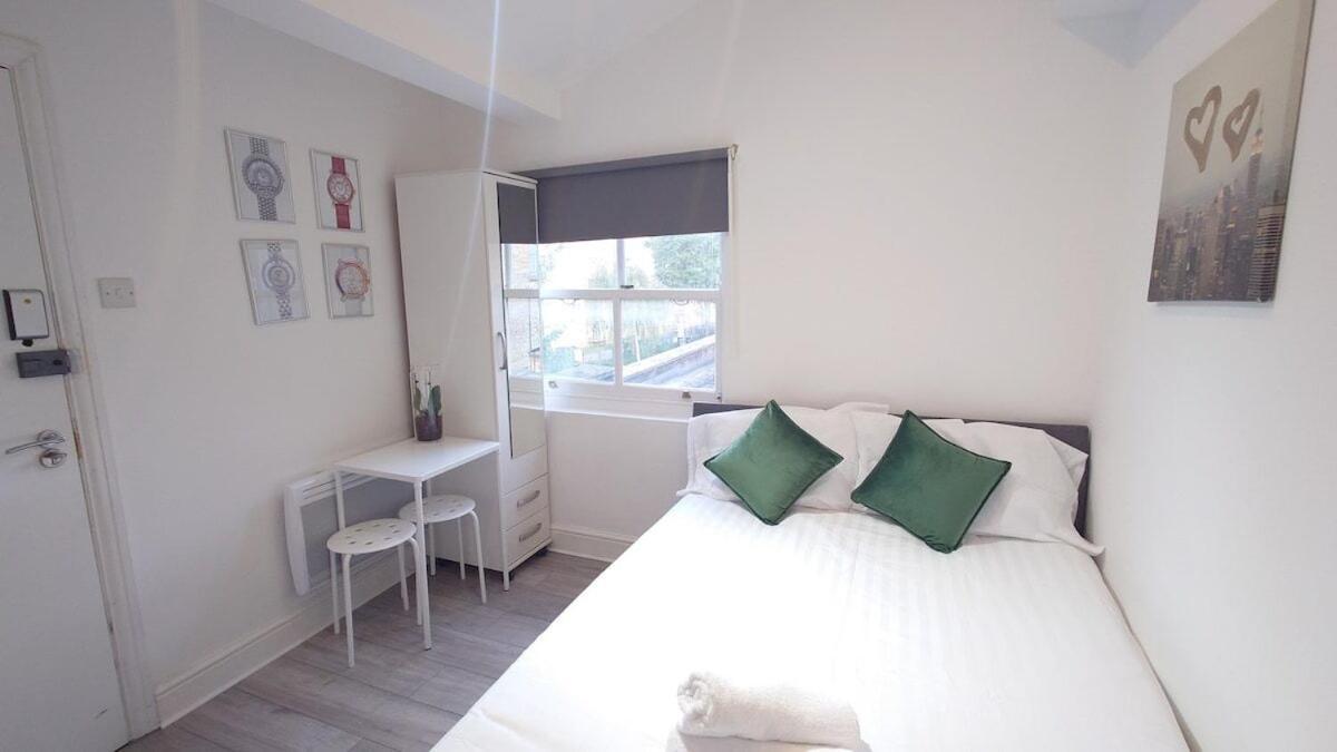 Comfort Camden Studio Apartments Londra Oda fotoğraf