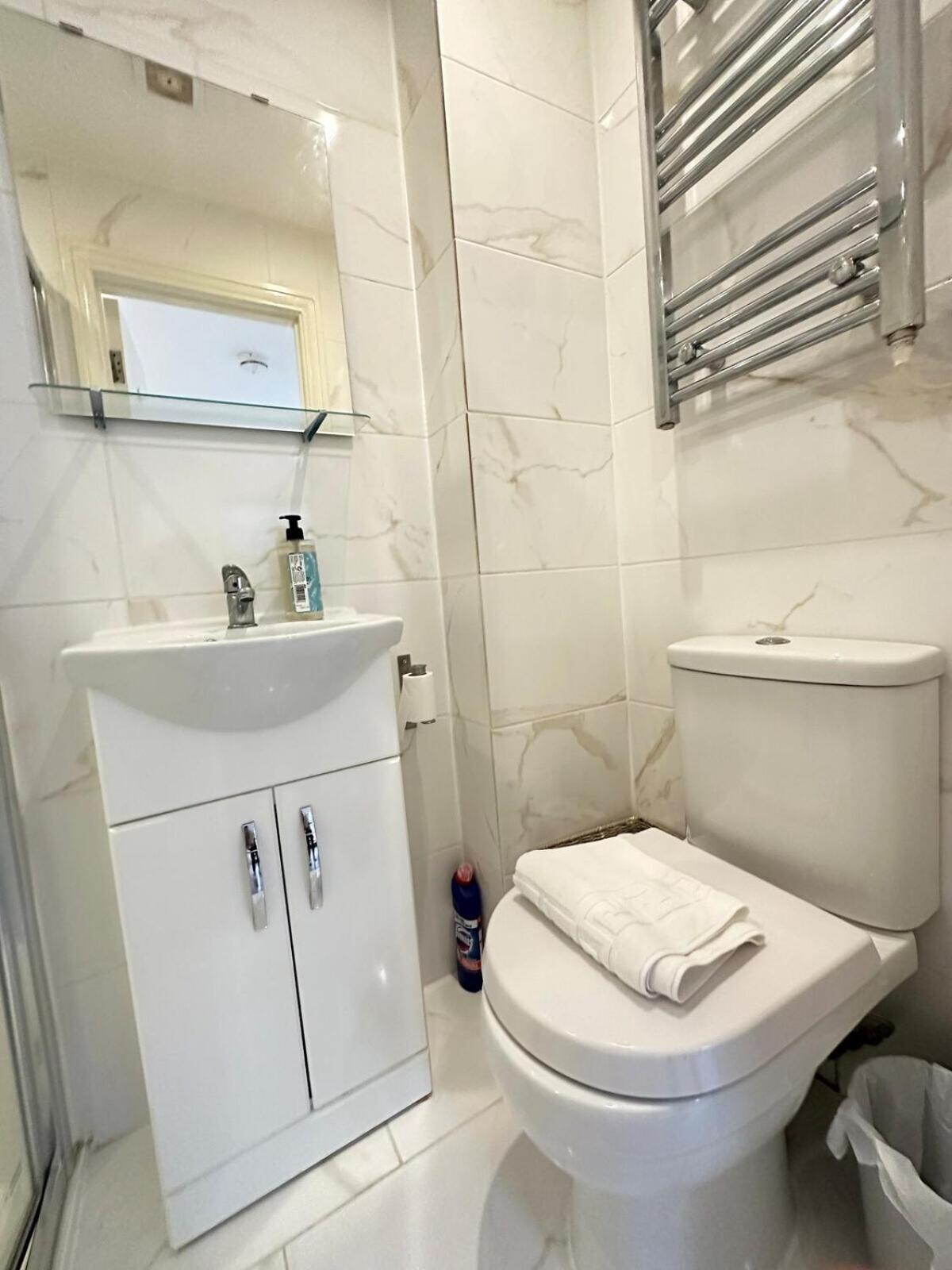 Comfort Camden Studio Apartments Londra Oda fotoğraf